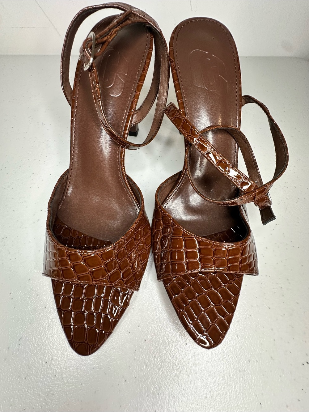 Source Unknown Brown Croc-Embossed Pointed-Toe Strap Heels